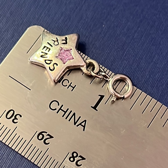 Stretch Bracelet with ‘Friends’ Star Charm - Picture 9 of 9